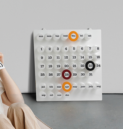Calendrier perpétuel blanc