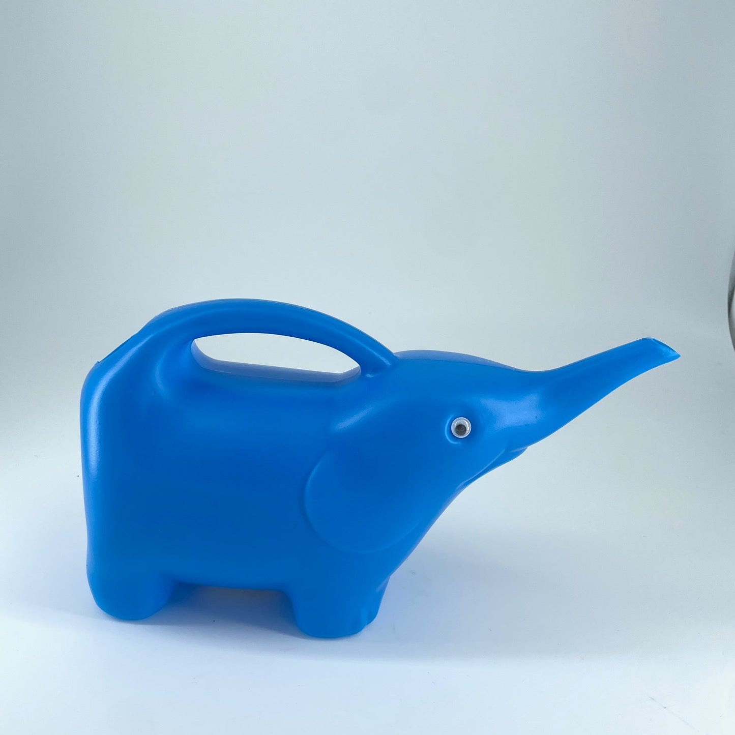 Éléphant arrosoir