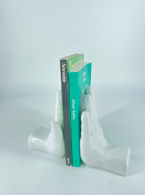 Serre-livre Mains