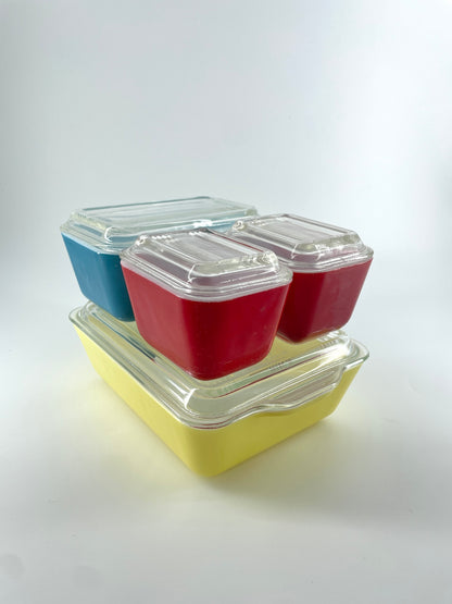 Set de plats en PYREX - Année 50