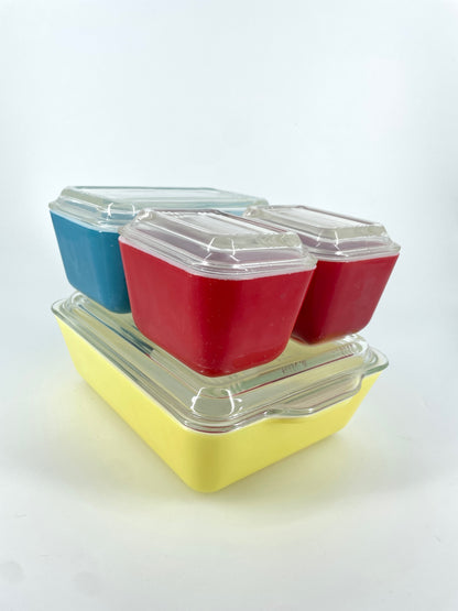 Set de plats en PYREX - Année 50